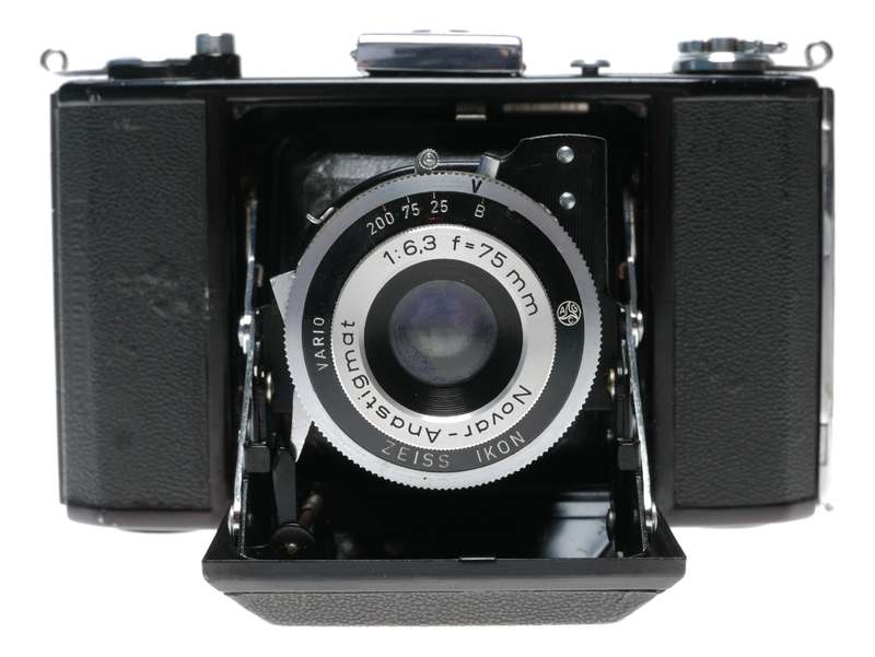 Zeiss Ikon Nettar 515/16 Postwar Folding Camera Vario Novar 1:6.3/75mm