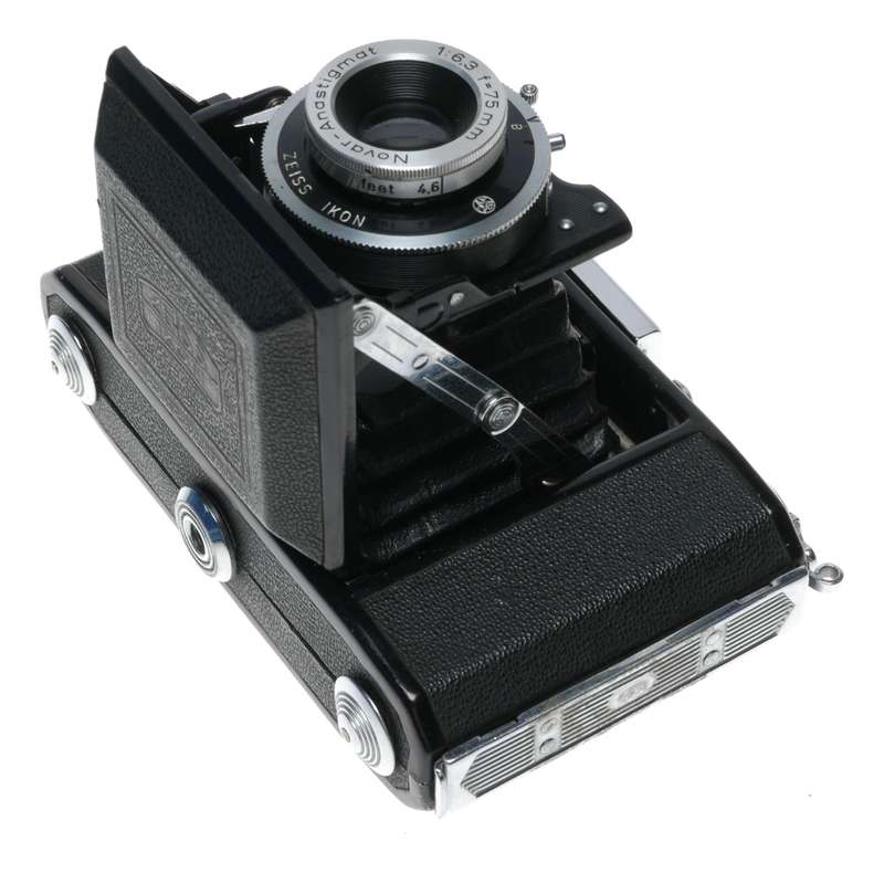 Zeiss Ikon Nettar 515/16 Postwar Folding Camera Vario Novar 1:6.3/75mm