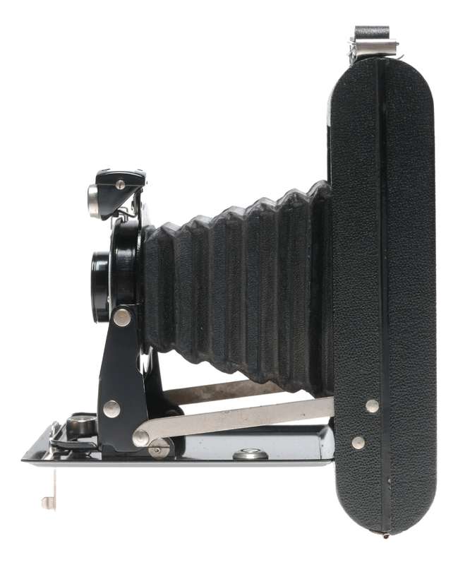 Kodak Six-20 Folding Brownie 620 Roll Film Camera in Box