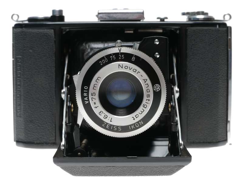 Zeiss Ikon Nettar 515/16 Folding Camera Vario Novar 1:6.3/75mm Postwar