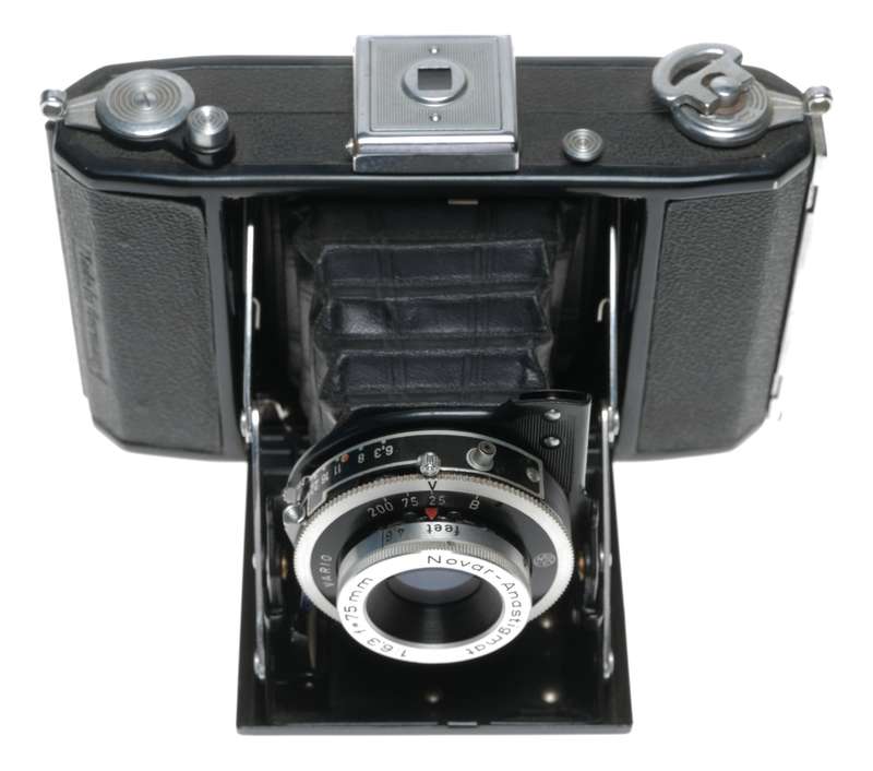Zeiss Ikon Nettar 515/16 Folding Camera Vario Novar 1:6.3/75mm Postwar