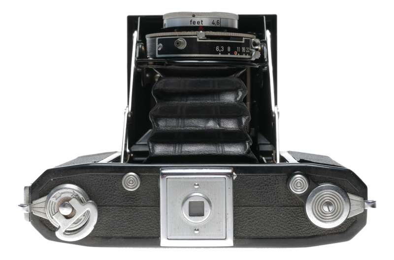 Zeiss Ikon Nettar 515/16 Folding Camera Vario Novar 1:6.3/75mm Postwar