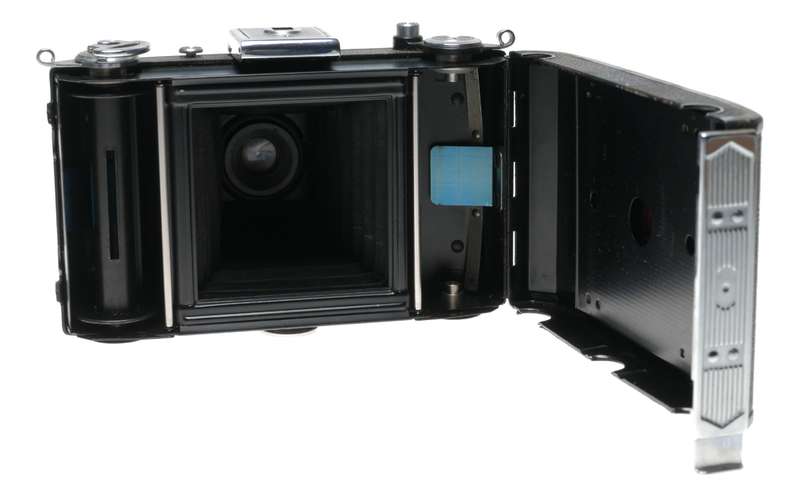 Zeiss Ikon Nettar 515/16 Folding Camera Vario Novar 1:6.3/75mm Postwar