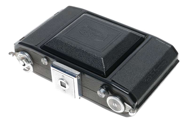 Zeiss Ikon Nettar 515/16 Folding Camera Vario Novar 1:6.3/75mm Postwar