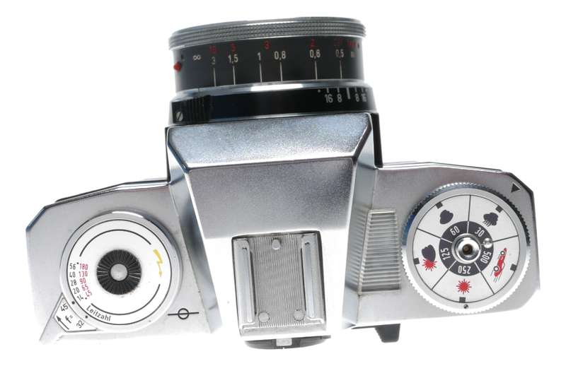 Zeiss Contaflex 126 Cartridge Film SLR Camera Tessar 2.8/50