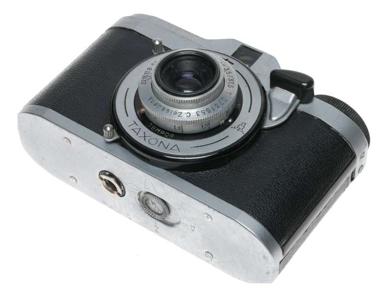 Zeiss Ikon VEB Taxona 24x24 Film Camera Tessar 3.5/37.5cm
