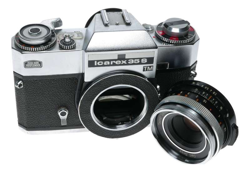 Zeiss Ikon Icarex 35 S TM SLR Film Camera M42 Tessar 2.8/50 in Case