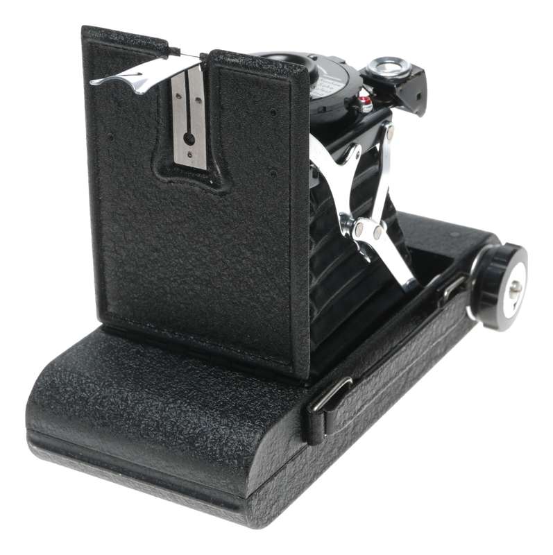 Kershaw Eight-20 Penguin Folding 120 Rollfilm 6x9 Camera