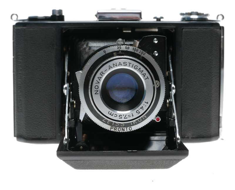 Zeiss Ikon Nettar 515/16 Folding Camera Postwar Novar 1:4.5 f=7.5cm