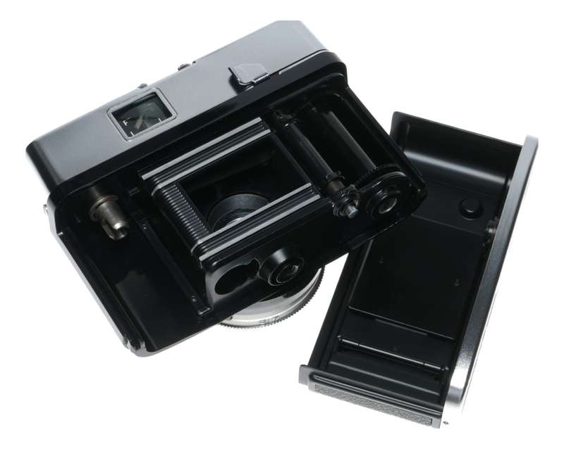 Zeiss Ikon Contina LK 35mm Film Camera Color-Pantar 2.8/45
