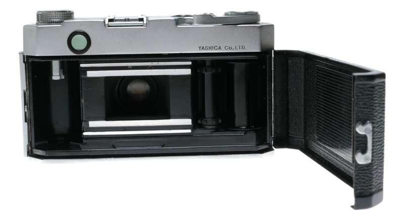 Yashica 35 Rangefinder Film Camera Yashinon 1:2.8 f=4.5cm
