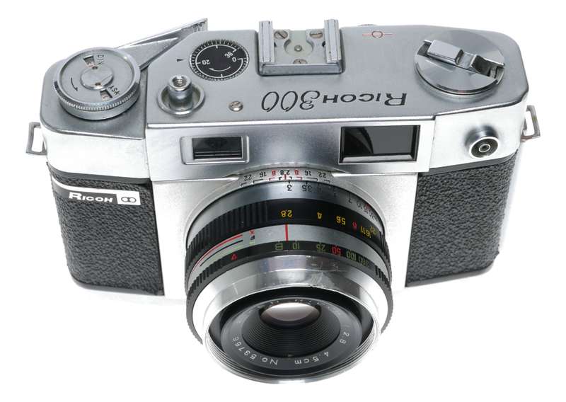 Ricoh 300 35mm Film Rangefinder Camera Riken 2.8/4.5cm
