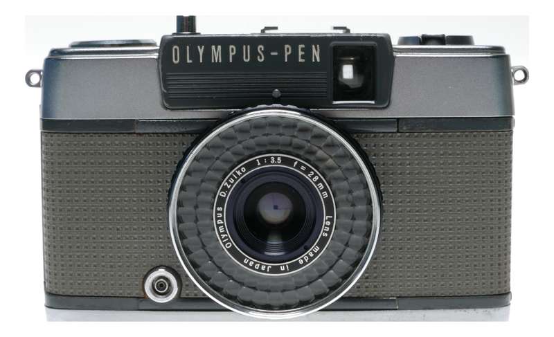 Olympus Pen EE-2 Half Frame 35mm Film Camera D.Zuiko 3.5/28