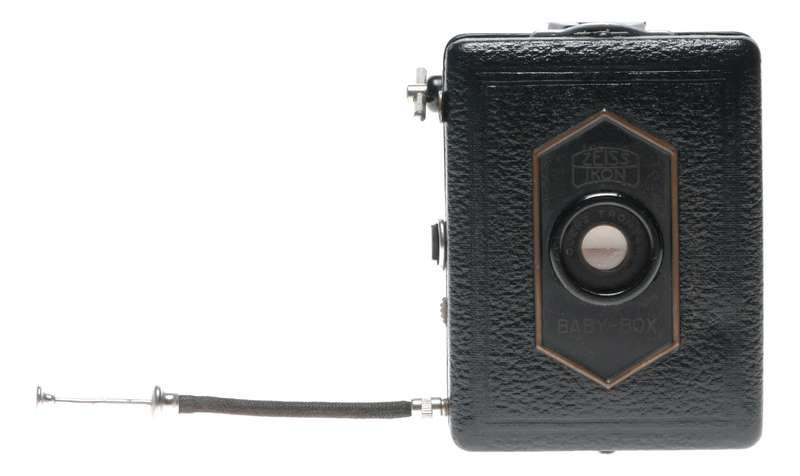 Zeiss Ikon Baby Box 54/18 Miniature 127 Film Camera Frontar f/11
