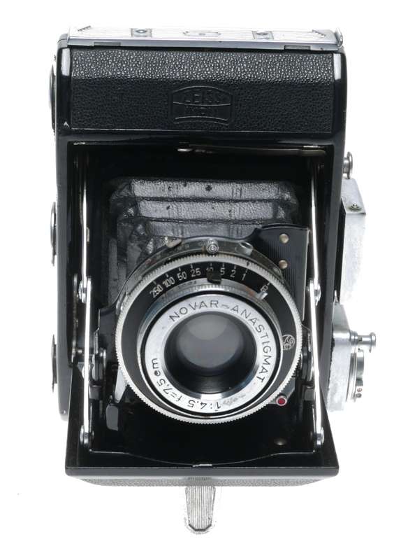 Zeiss Ikon Ikonta A 521 4.5x6cm Pre-war Folding Novar 1:4.5 f=7.5cm