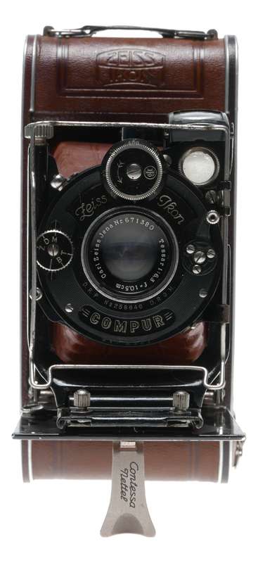 Zeiss Ikon Cocarette Luxus 1 521/2 Folding Camera Tessar 6.3/10.5cm