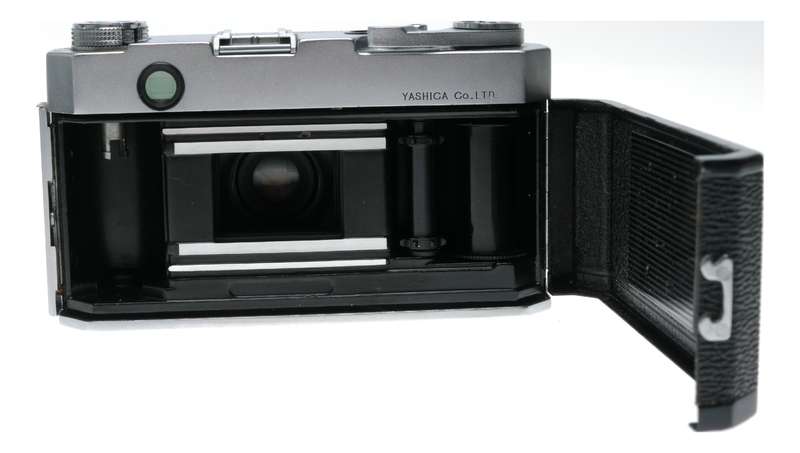 Yashica 35 Rangefinder Film Camera Yashinon 1:2.8 f=4.5cm Rare