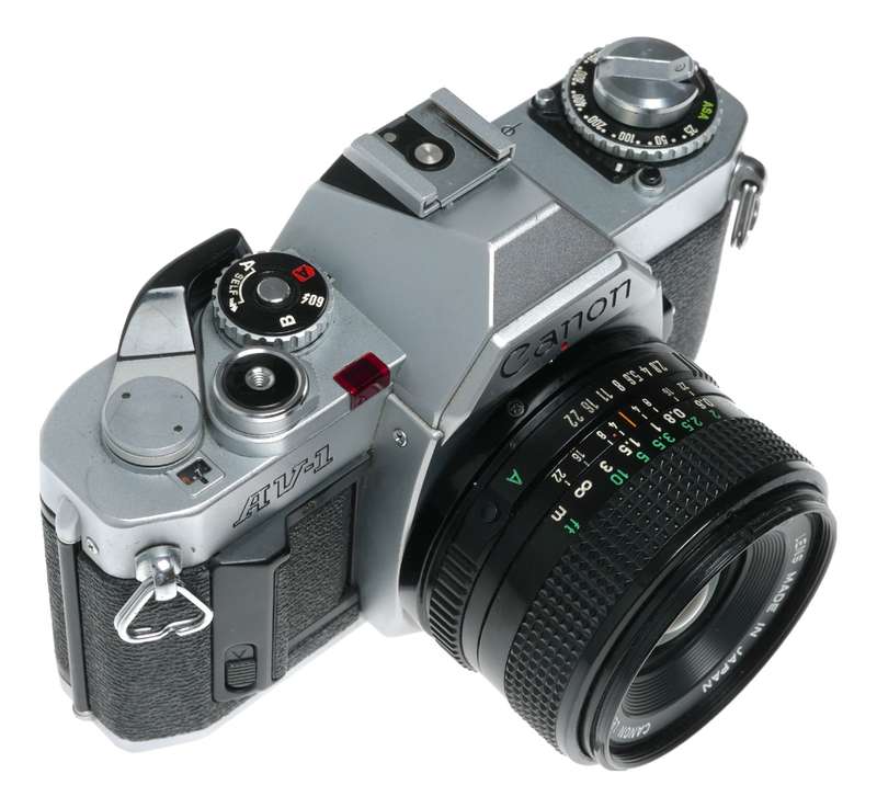 Canon AV-1 35mm Film SLR Camera FD 1:2.8 28mm Wide Angle