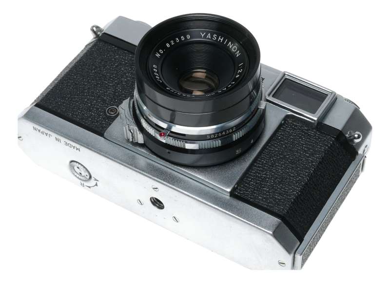 Yashica 35 Rangefinder Film Camera Yashinon 1:2.8 f=4.5cm Rare
