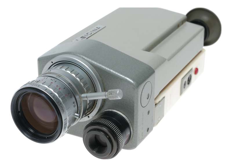 Leitz Leicina 8SV Cine Movie Camera Angenieux Zoom K2 F7.5-35mm