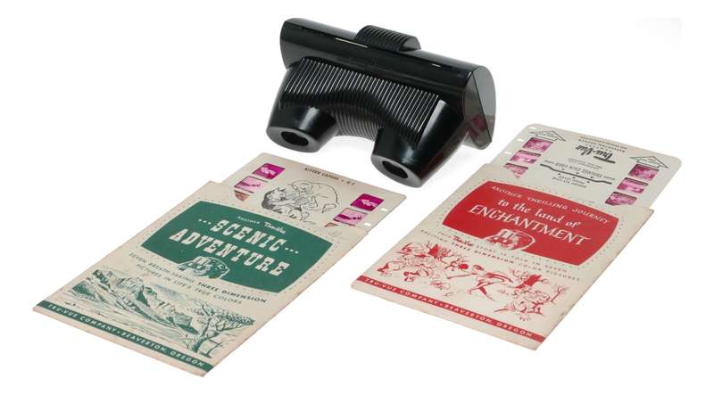 Tru-Vue Vintage Bakelite Stereo Viewer 3D Film Story Cards