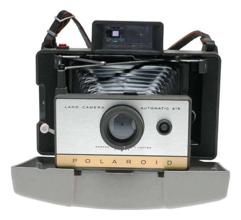 Polaroid Automatic 215 Land Instant Pack Film Camera