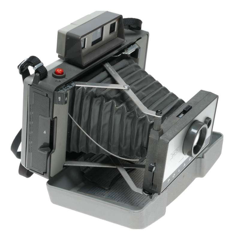 Polaroid 320 Automatic Land Instant Film Pack Folding Camera
