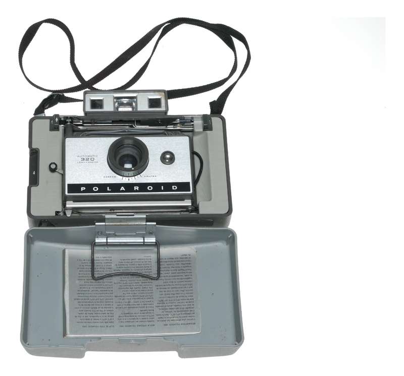 Polaroid 320 Automatic Land Instant Film Pack Folding Camera