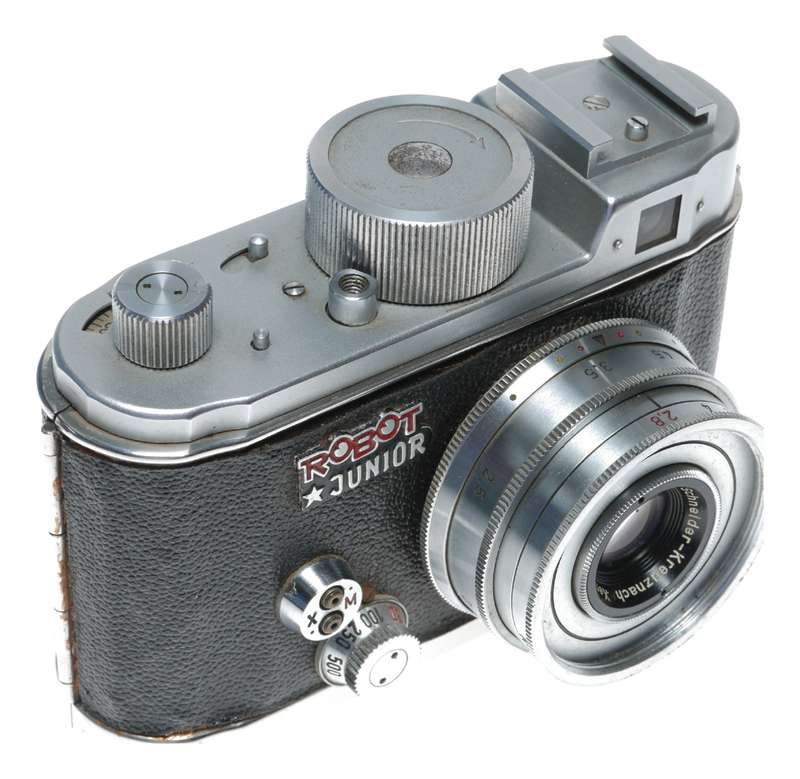 Robot Junior Compact 35mm Film Camera Schneider Xenar 1:2.8/38