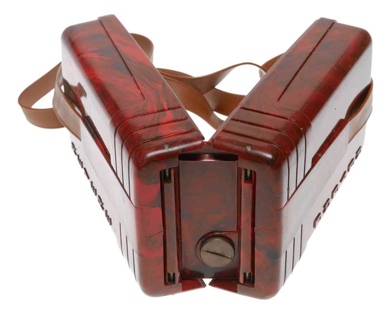 Revere 8 Model 55 Movie Camera Vintage Bakelite Case