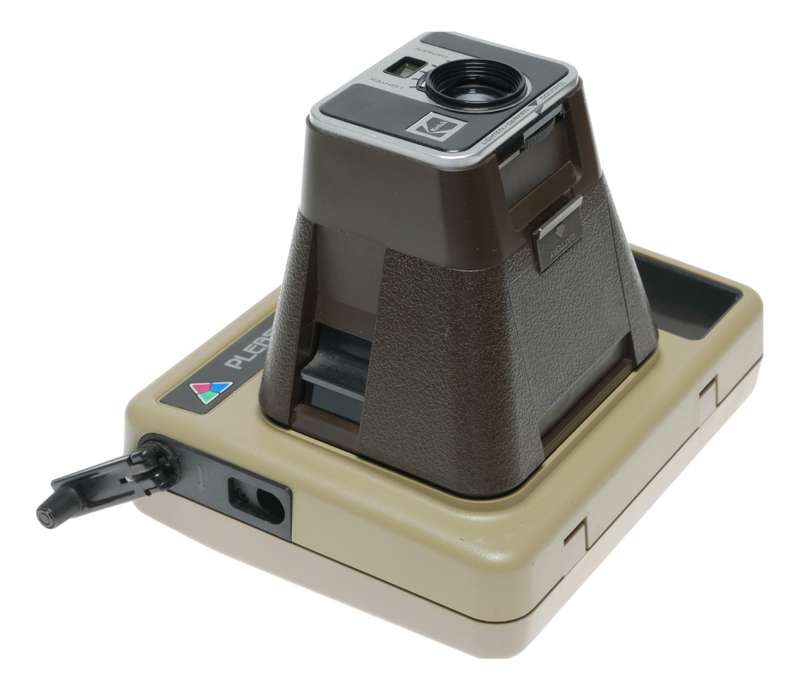 Kodak Kodamatic Pleaser II Instant Film Camera HS144-10