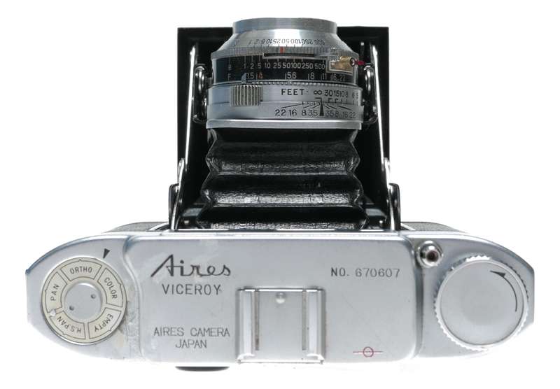 Aires Viceroy Dual Format Film Folding Camera Coral 1:3.5 f=7.5cm