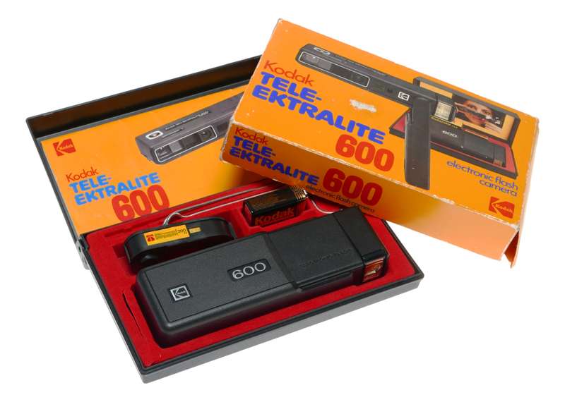 Kodak 600 Tele-Ektralite Compact Electronic Flash Camera in Box