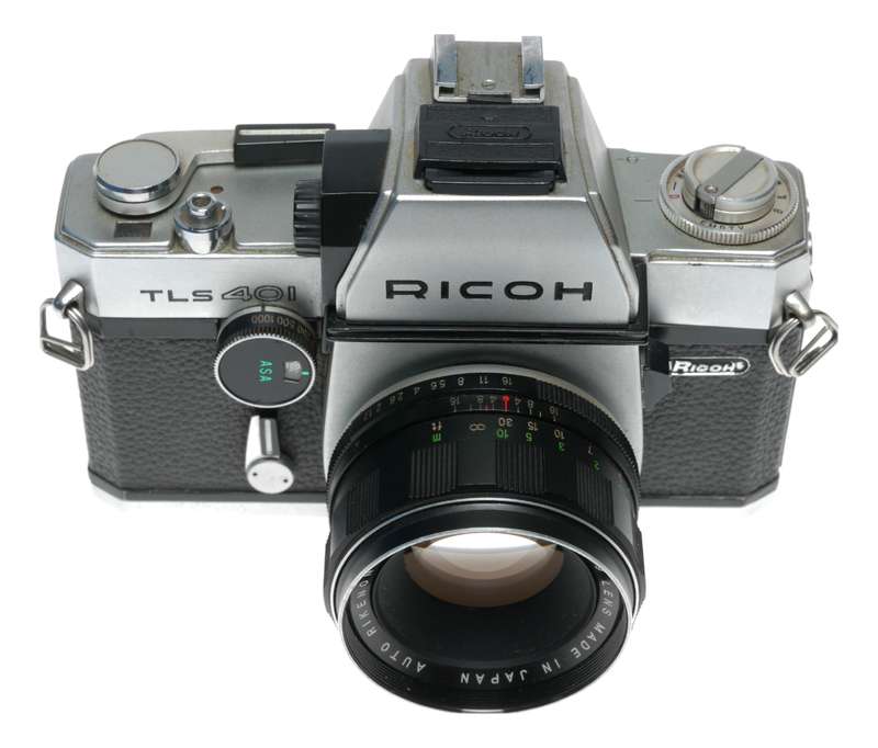 Ricoh TLS 401 35mm Film SLR Camera Auto Rikenon 1.7/50