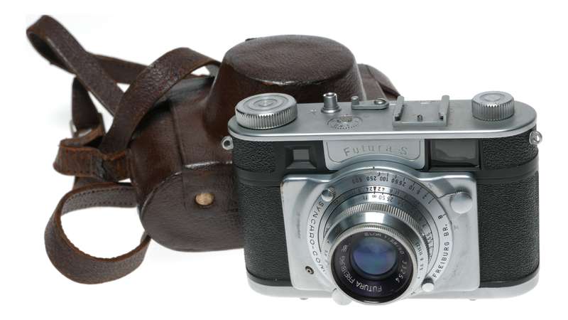 Futura-S Rangefinder 35mm film camera ELOR 1:2.8 f=50mm