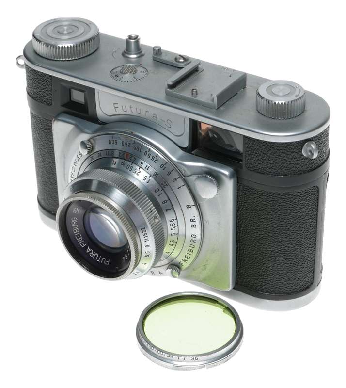 Futura-S Rangefinder 35mm film camera ELOR 1:2.8 f=50mm