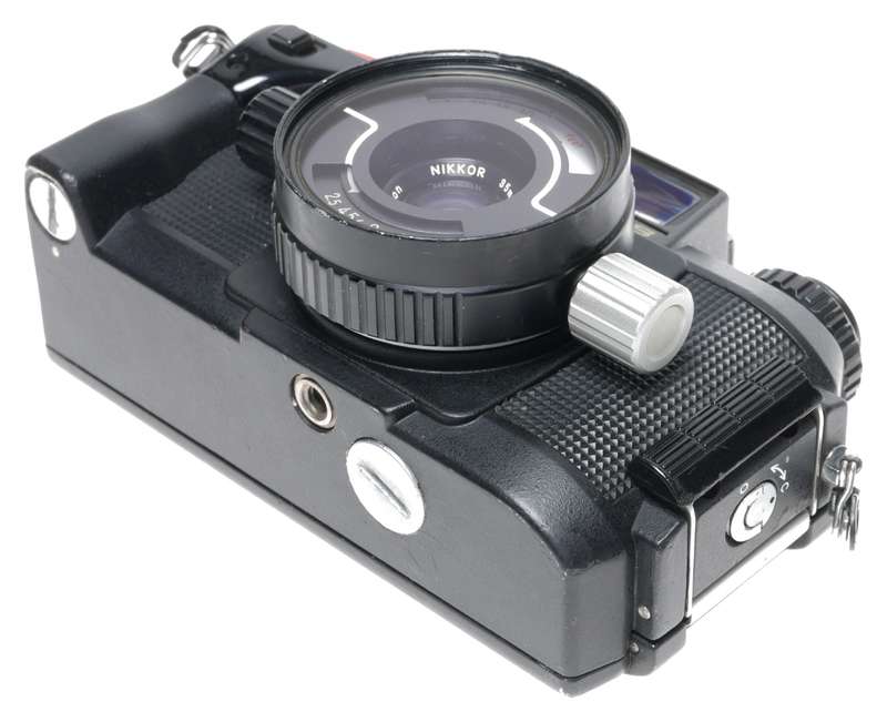 Nikonos IVa 35mm Underwater Viewfinder Film Camera Nikkor 1:2.5/35mm