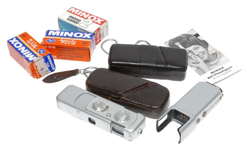 Minox III Model A Wetzlar Subminiature Spy Pocket Camera BC Flashgun