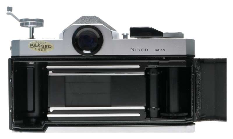 Nikon Nikkormat FTN SLR Camera Zoom-Nikkor 43-86mm 1:3.5 Lens