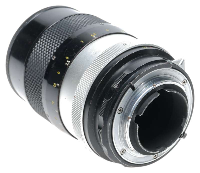 Nikon Nikkor-Q.C Auto 1:2.8 f=135mm Telephoto Lens 415483
