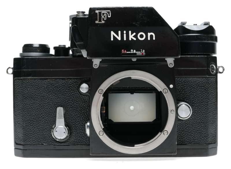 Nikon F Photomic Black SLR Camera Nikkor-N Auto 1:2.8 24mm Lens
