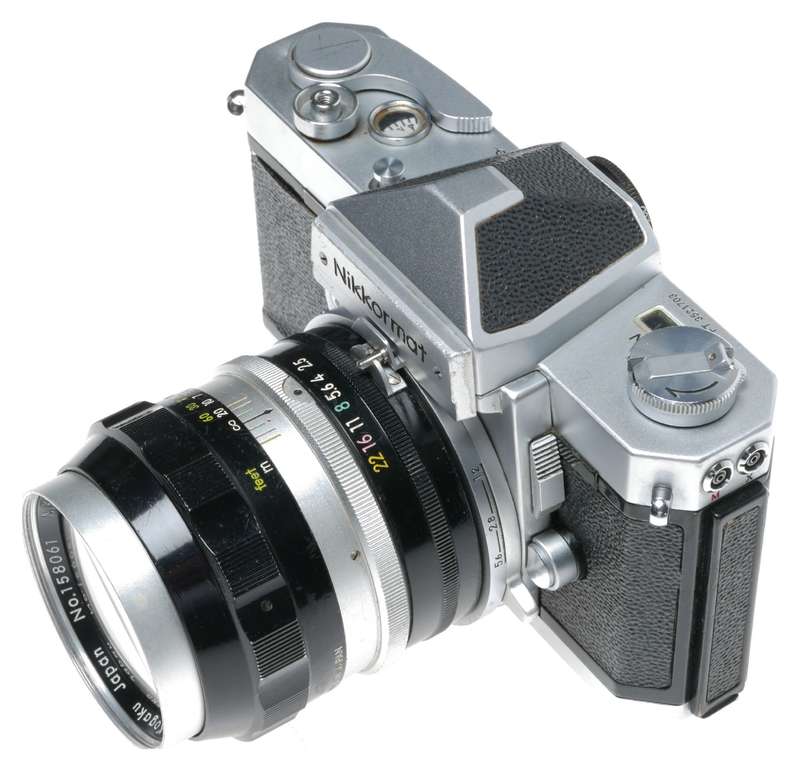 Nikkormat FTN SLR Film Camera Nikkor-P Auto 2.5/105 Lens