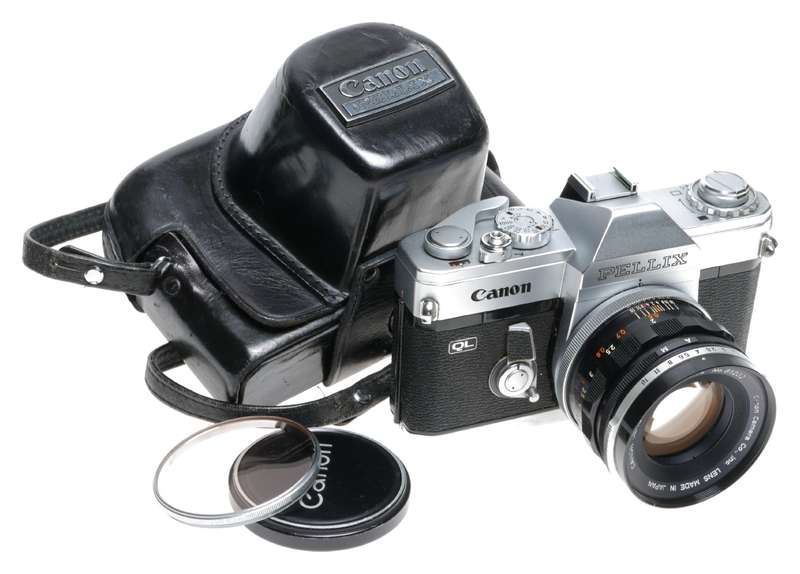 Canon Pellix QL 35mm SLR Film Camera FL 50mm 1:1.4 Lens