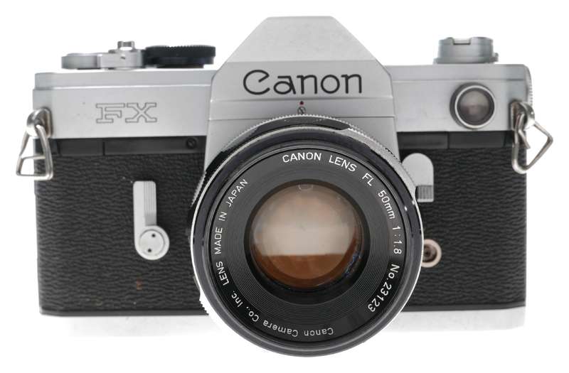 Canon FX SLR 35mm Film Camera FL: 1.8/50mm Hood Caps No.112353
