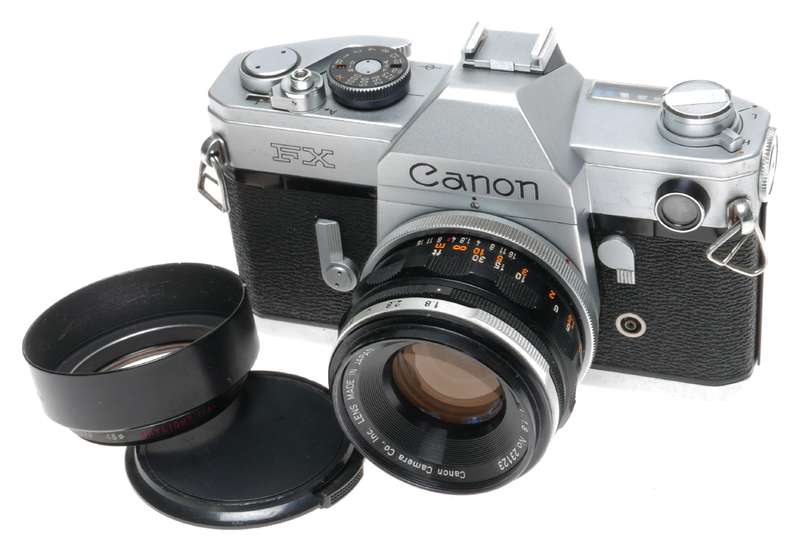 Canon FX SLR 35mm Film Camera FL: 1.8/50mm Hood Caps No.112353