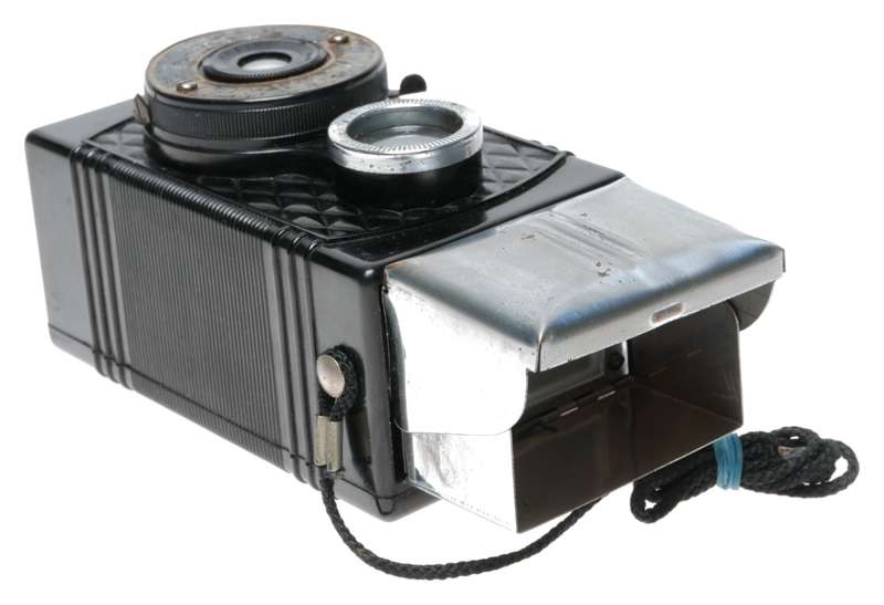 Clix-O-Flex Pseudo TLR Bakelite Camera Maestrar F.57.5mm Meniscus Lens