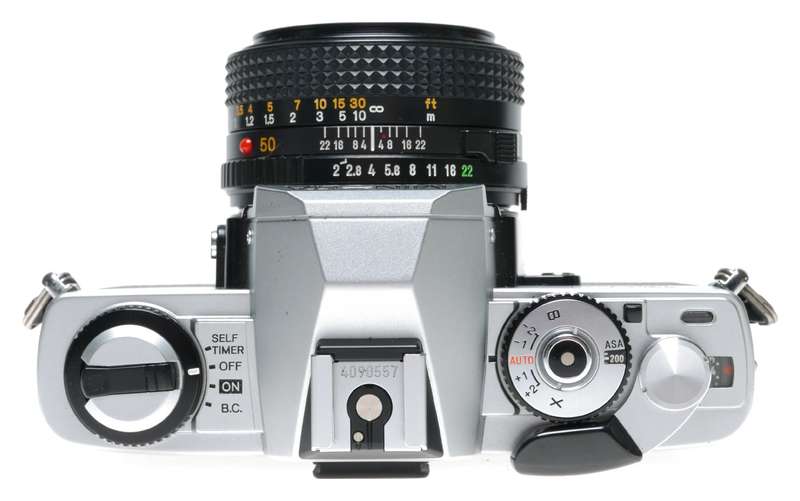 Minolta XG-A 35mm SLR Film Camera MD 1:2 50mm Lens