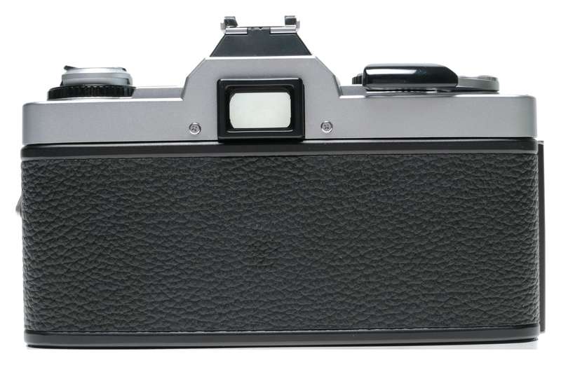Minolta XG-A 35mm SLR Film Camera MD 1:2 50mm Lens