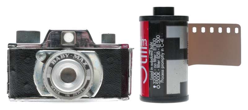 Tougodo Baby Max Miniature 17.5mm Film Camera Collectible