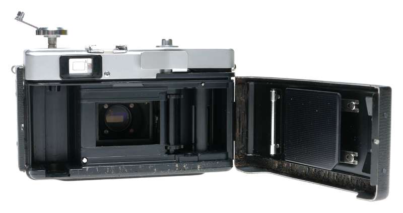 Minolta Hi-Matic C Compact 35mm Film Camera Rokkor 1:2.7 f=40mm